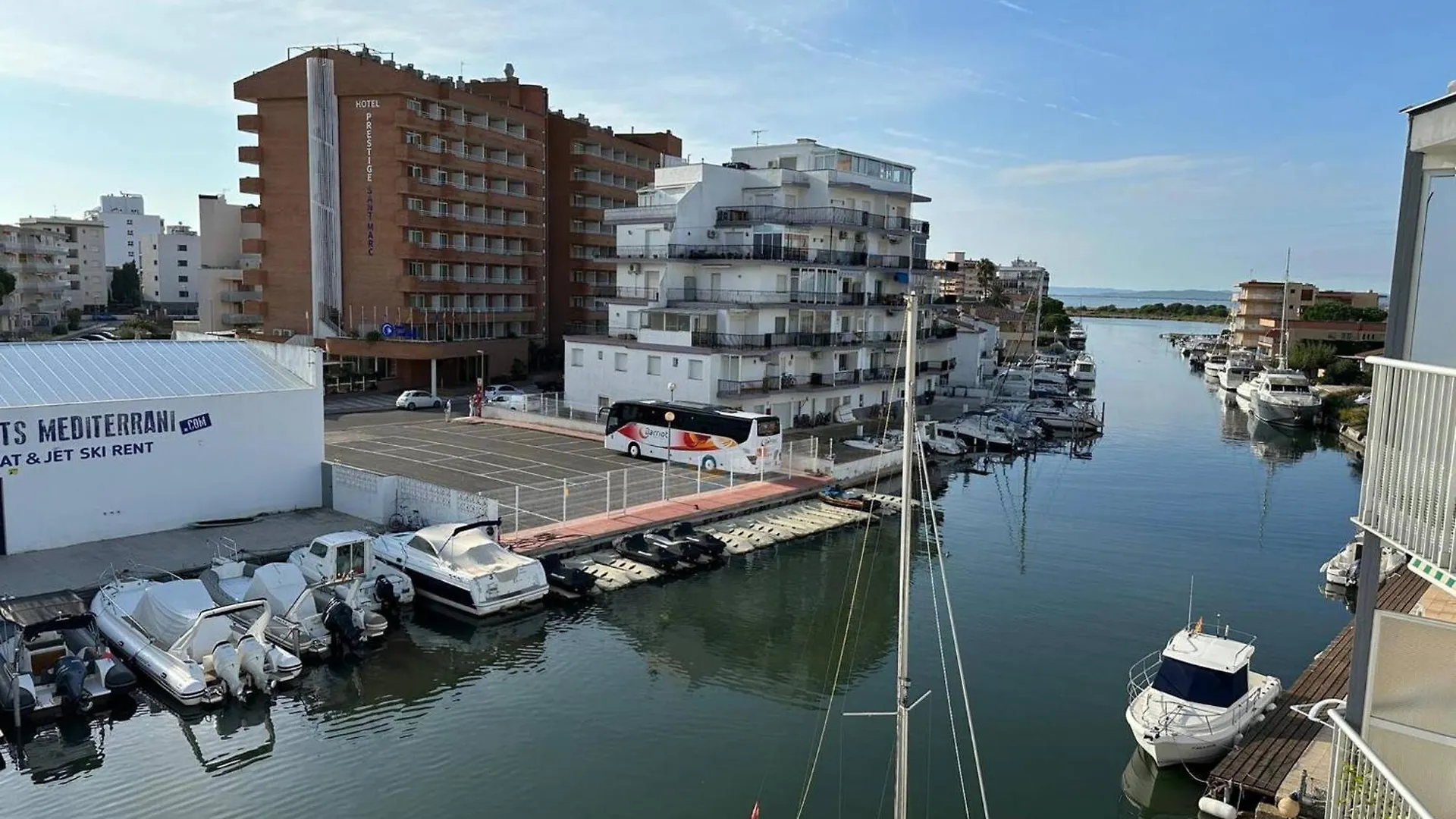 Precioso Apartamento Con Vistas Canal Cerca Playa Av-62 Roses